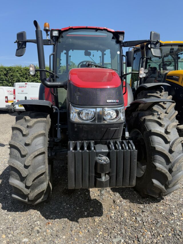 Case IH Farmall 120c