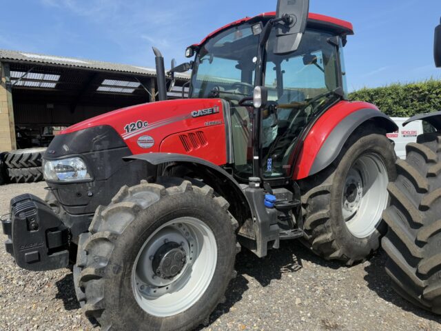 Case IH Farmall 120c