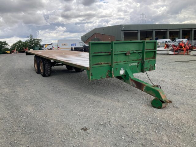 EVANS 28FT BALE TRAILER
