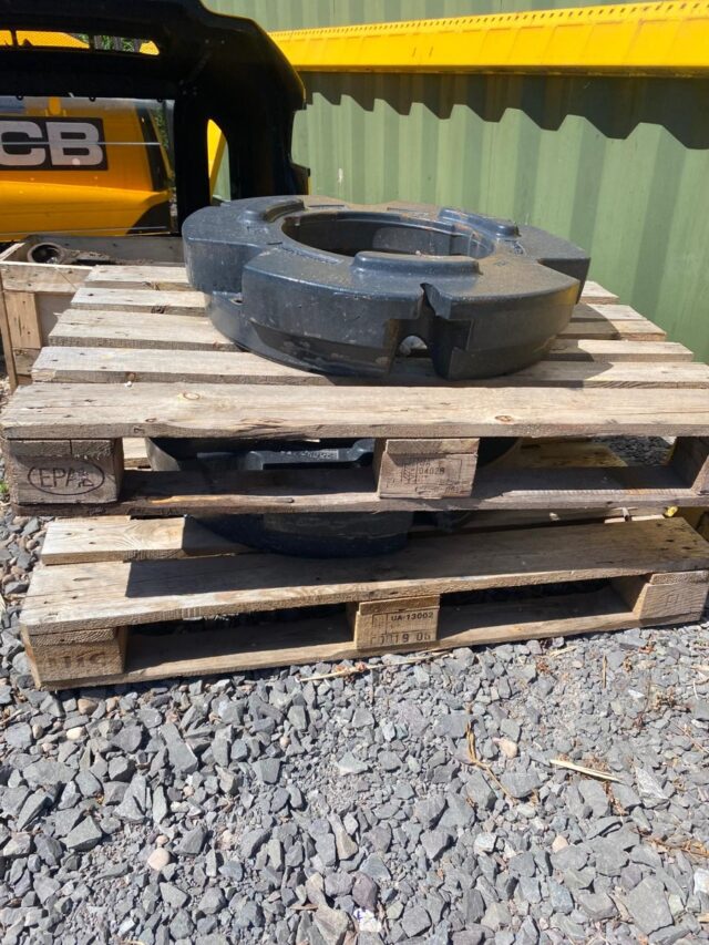 NEW HOLLAND 250KG WHEEL WEIGHTS