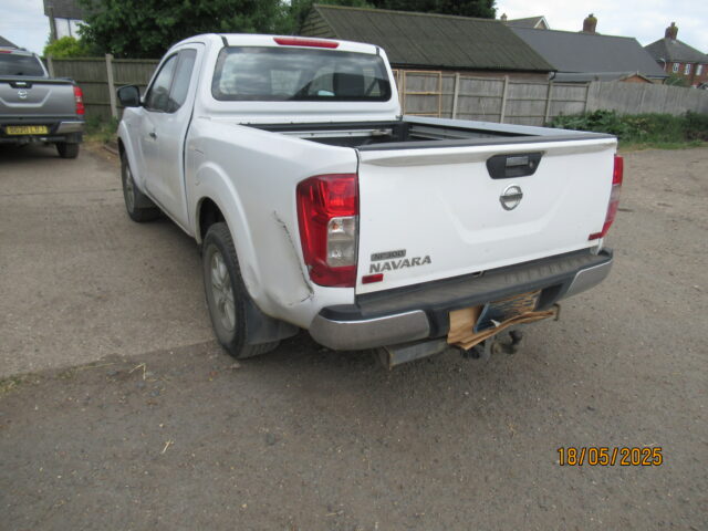 Nissan Navara NP300 pickup
