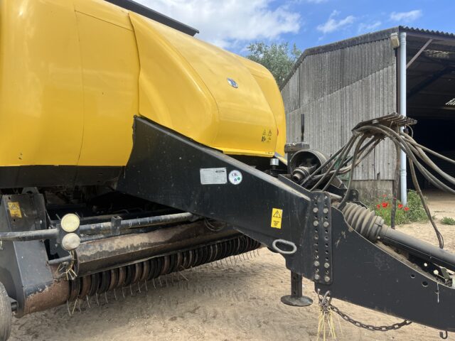 New Holland bb9070