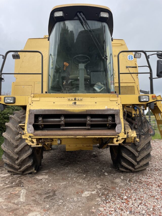 New Holland tx68+