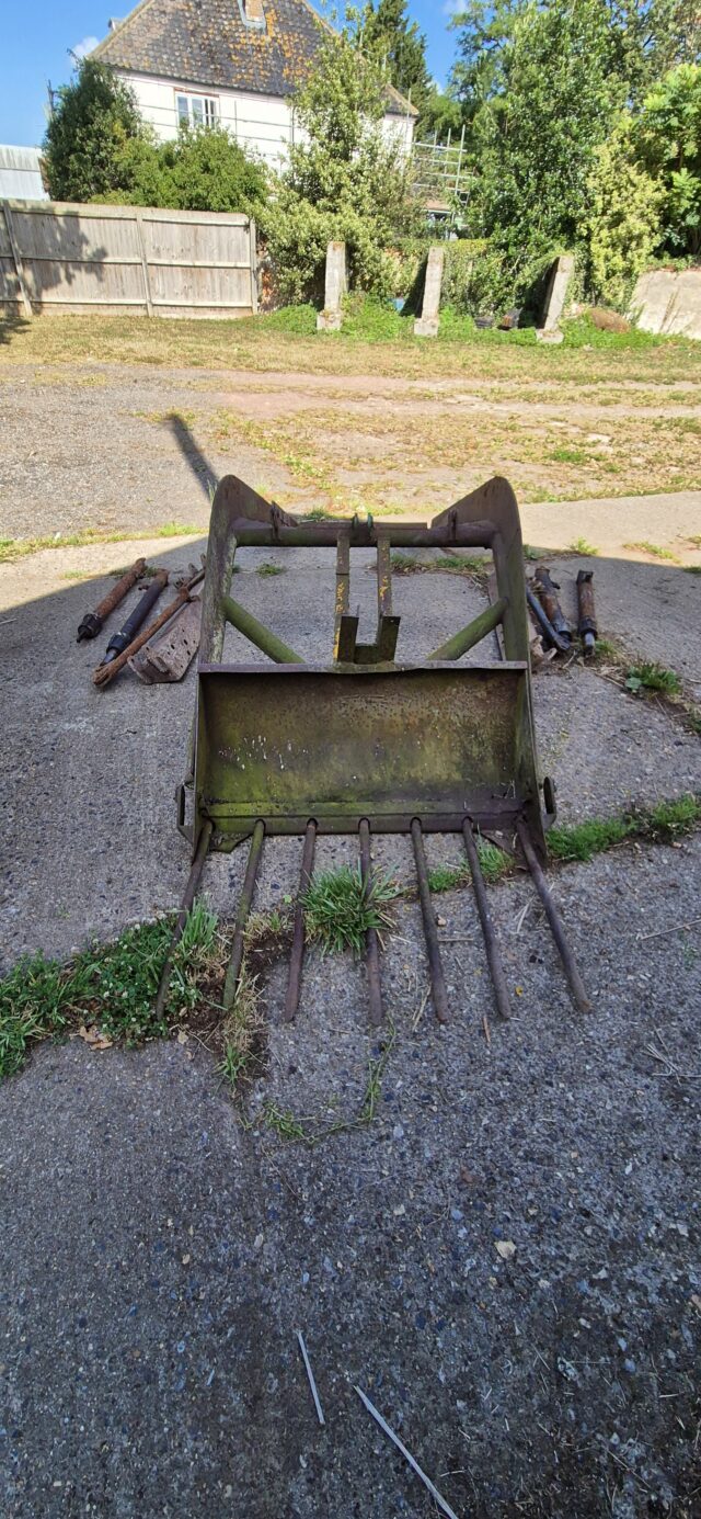 Horndraulic Loader for Fordson Major