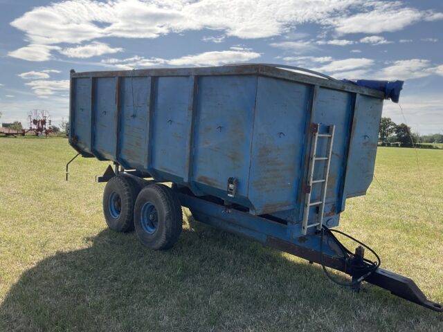 Corn Trailer/meal trailer