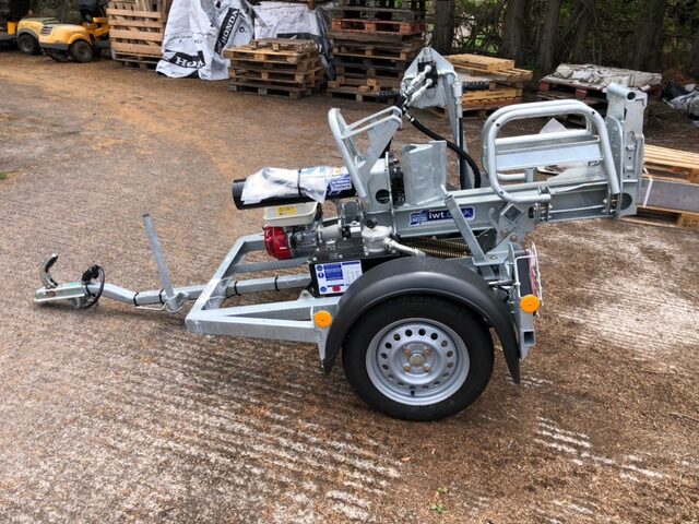 GM036838 IFOR WILLIAMS LS TRIANGLE