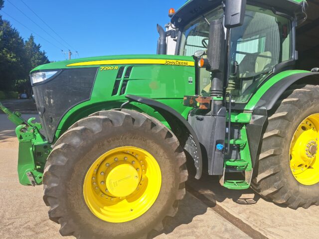 John Deere 7290R