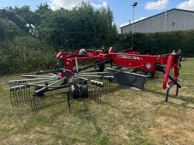 MA005315 NEW 2024 MF RK802 RAKE