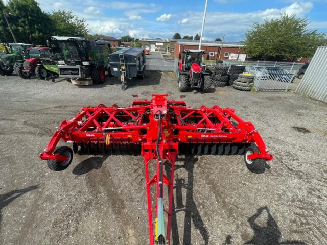2M040895 DEMO HE-VA DISC ROLLER 650