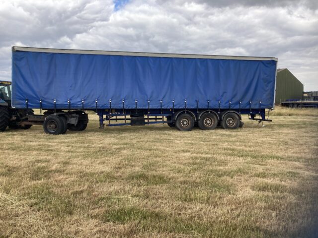Trailer