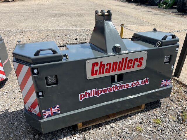 2M041179 PHILLIP WATKINS 2500KG WEIGHT