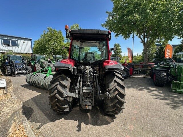 VA000176 VALTRA A115MH4 4WD TRACTOR