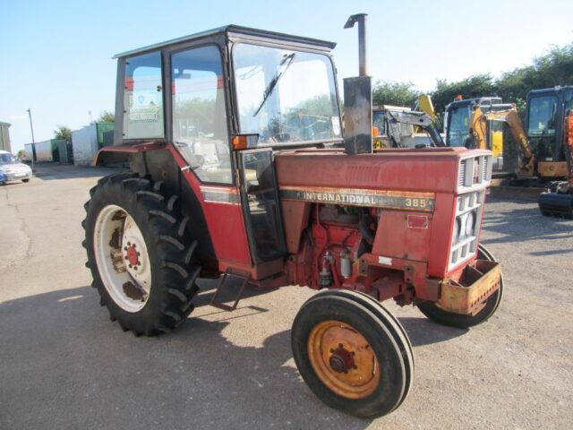 International 385 2wd Tractor