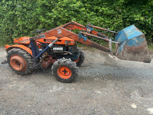 Kubota B6000