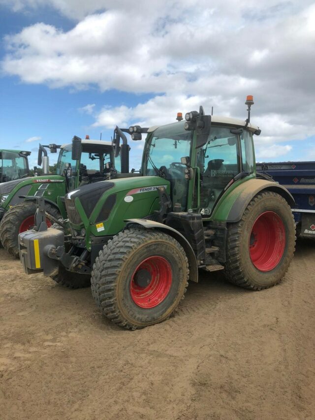TA004711 FENDT 313 VARIO TRACTOR