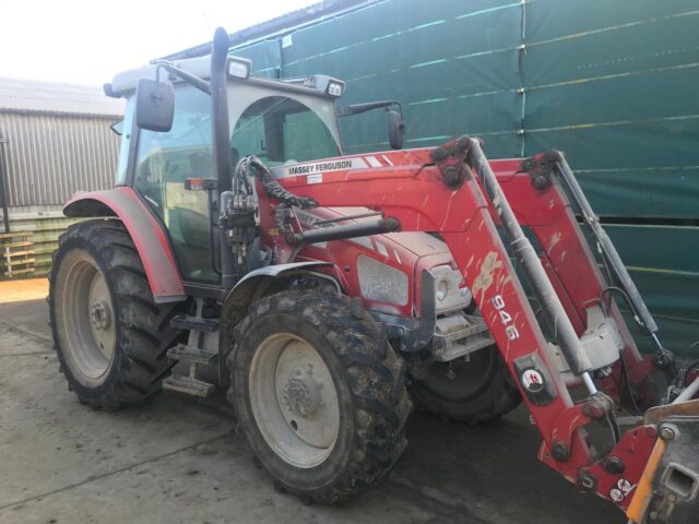T6006136 MF5445 TRACTOR & MF946 LOADER