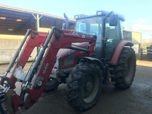 T6006136 MF5445 TRACTOR & MF946 LOADER