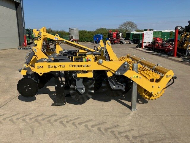 EX DEMO GRANGE MACHINERY 3M STRIP TILL