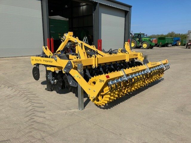 EX DEMO GRANGE MACHINERY 3M STRIP TILL