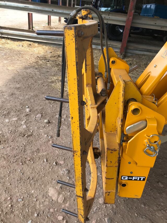 T6006236 GRAYS ROUND BALE GRAB
