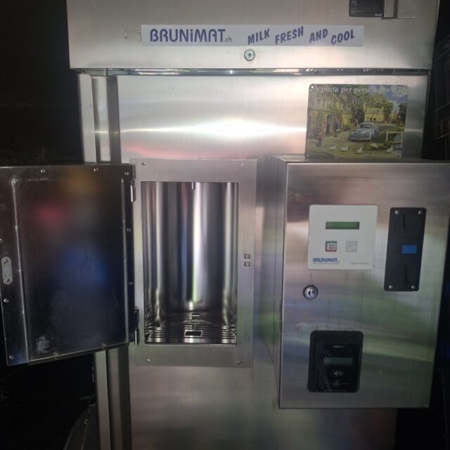 Brunimat Milk Vending Machine