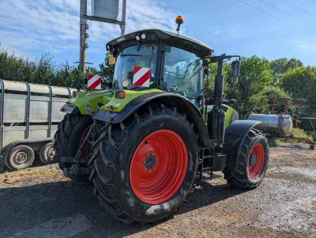 CLAAS Arion 650 CIS+