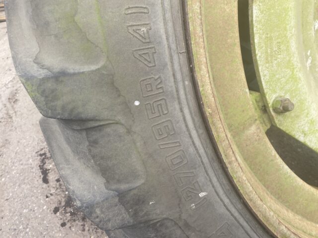 Jcb fastrac rowcrop wheels and tyres