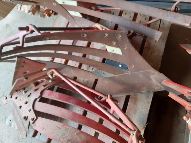 Kverneland No.30 complete Mouldboards