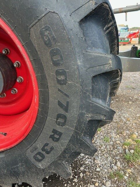 TB001488 – 2017 Fendt 828 Profi Plus Tractor