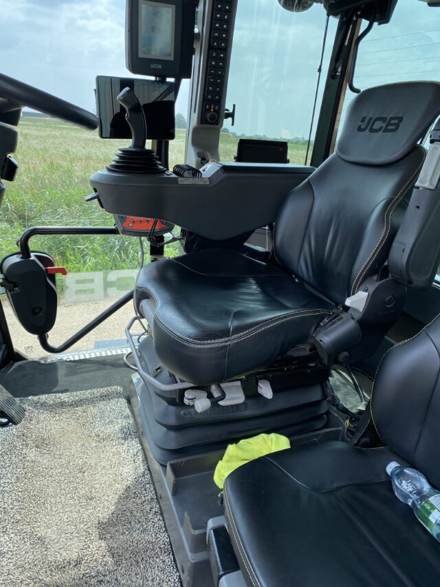 JCB Fastrac 4220