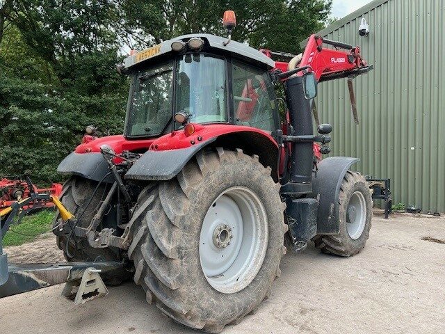 T2036716 MF7718S EFD6 TRACTOR & LOADER