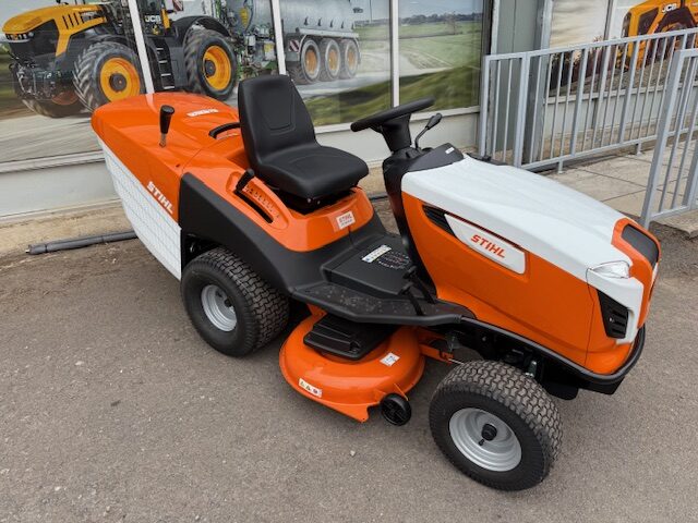 2M041054 NEW STIHL 6112 ZL RIDE ON MOWER