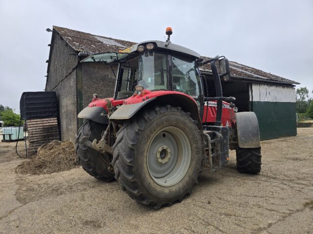 T8012018 MF7718S EFD6 4WD TRACTOR