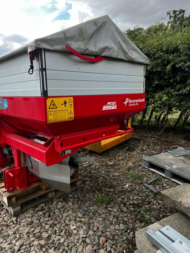 4M011662 KVERNELAND EXACTAHL BROADCASTER