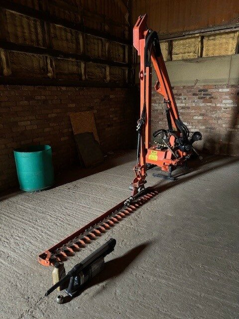 MDL Hedge Cutter