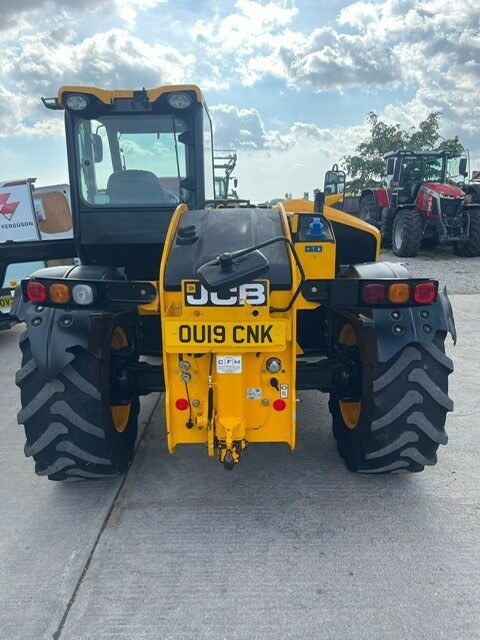 TB003587 JCB 526-56 AGRI+ TELEHANDLER