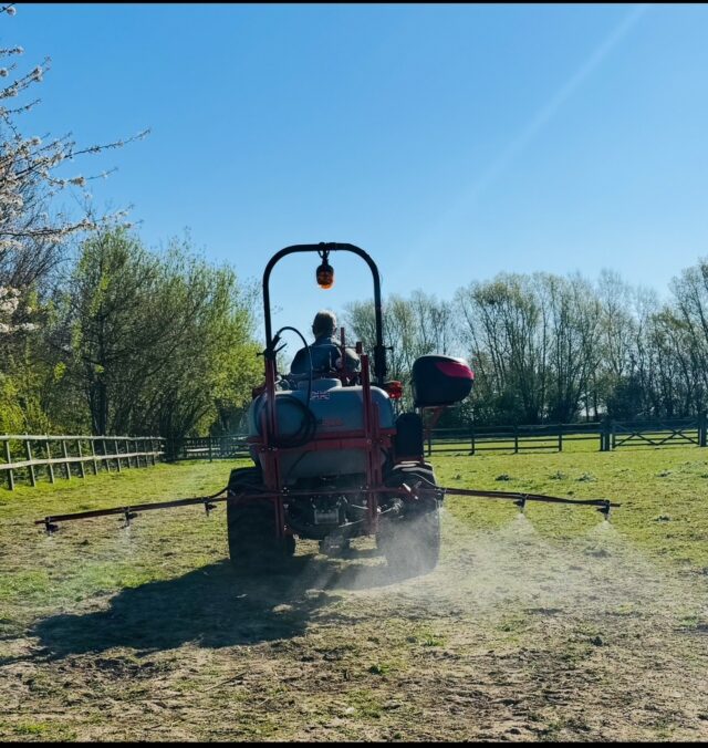 Land Quip 4 M Sprayer