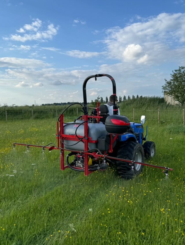 Land Quip 4 M Sprayer