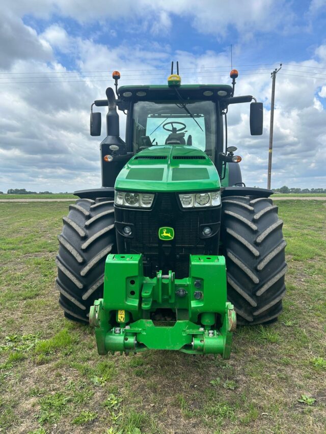 John Deere 8370R