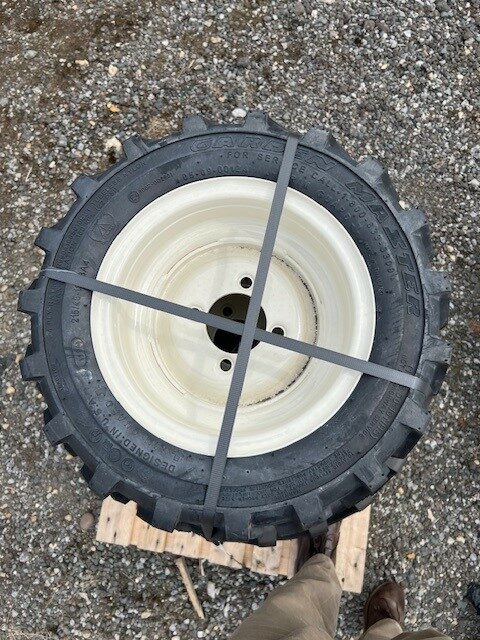2M041274 ISEKI WHEELS & TYRES