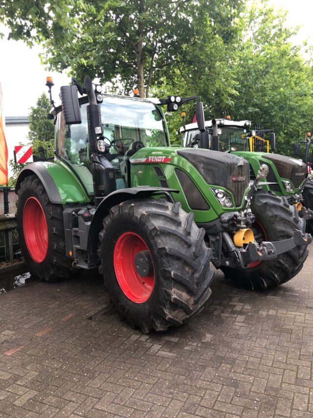 CM000258 FENDT 724 VARIO GEN6 TRACTOR