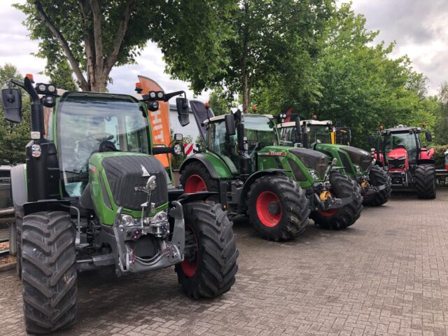CM000258 FENDT 724 VARIO GEN6 TRACTOR