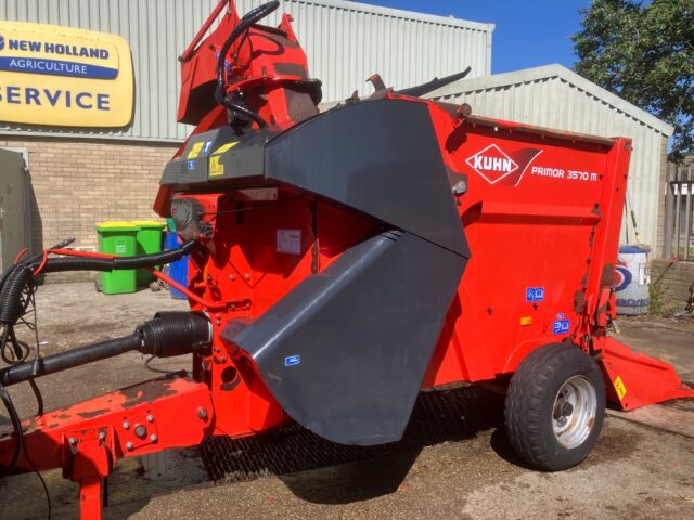 Kuhn 3570M Straw Chopper