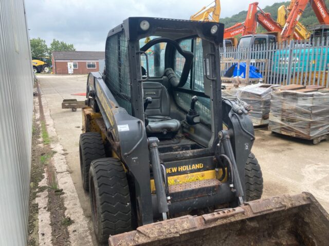 New Holland L218 *Awaiting Prep*
