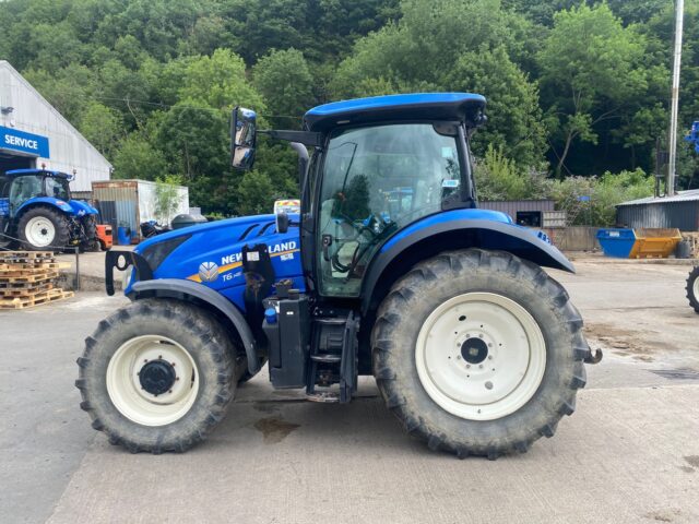 NEW HOLLAND T6.145 EC & QUICKE Q4S LOADER