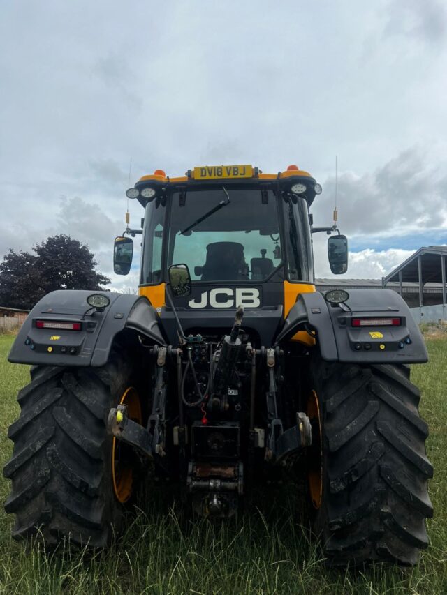 JCB FASTRAC 4220
