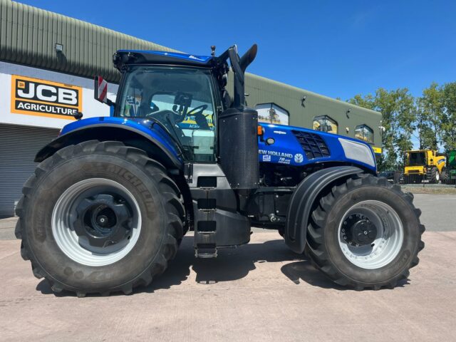 NEW HOLLAND T8.435 PLMi AUTO COMMAND