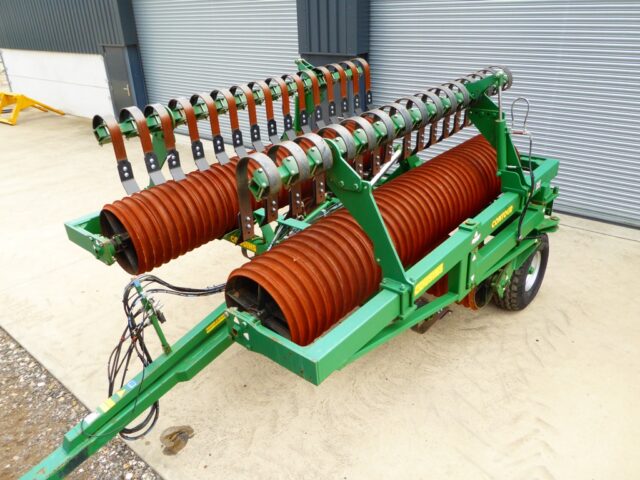 COUSINS 8.3m Contour HZ Rolls