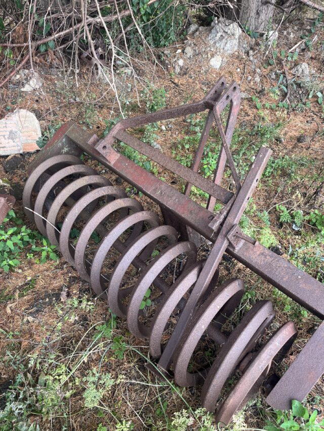 Farm made flexi coil front press
