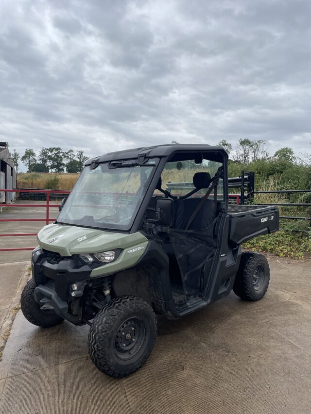 Canam traxter UTV